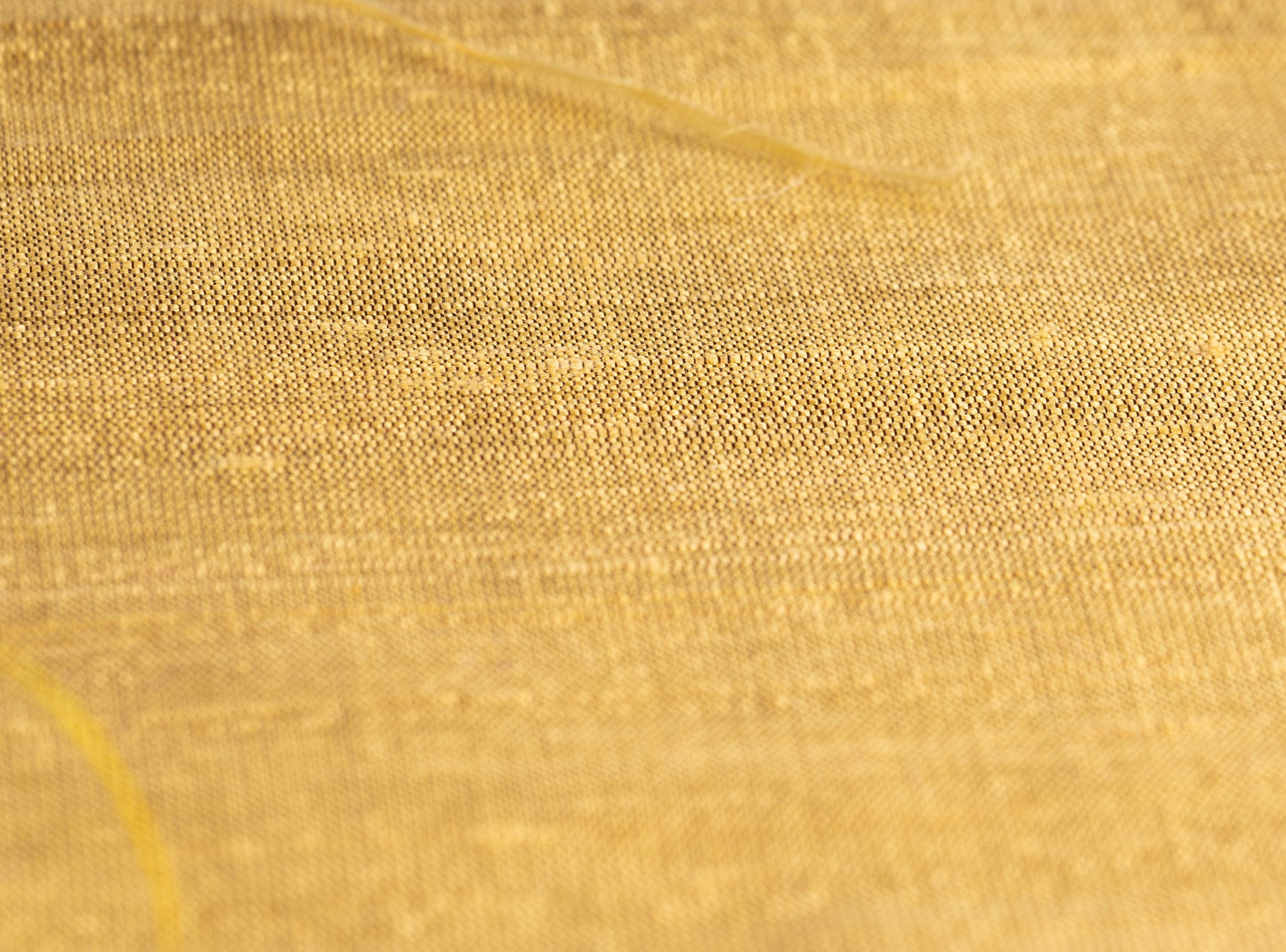 ANTIQUE GOLD
